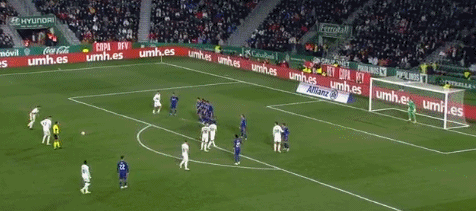 西蒙斯27分 凯尔特人115-101轻取公牛 布泽利斯26分3板2助