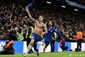 队友送大礼！QPR绝杀功臣疯狂庆祝，下一秒只剩底裤苦笑